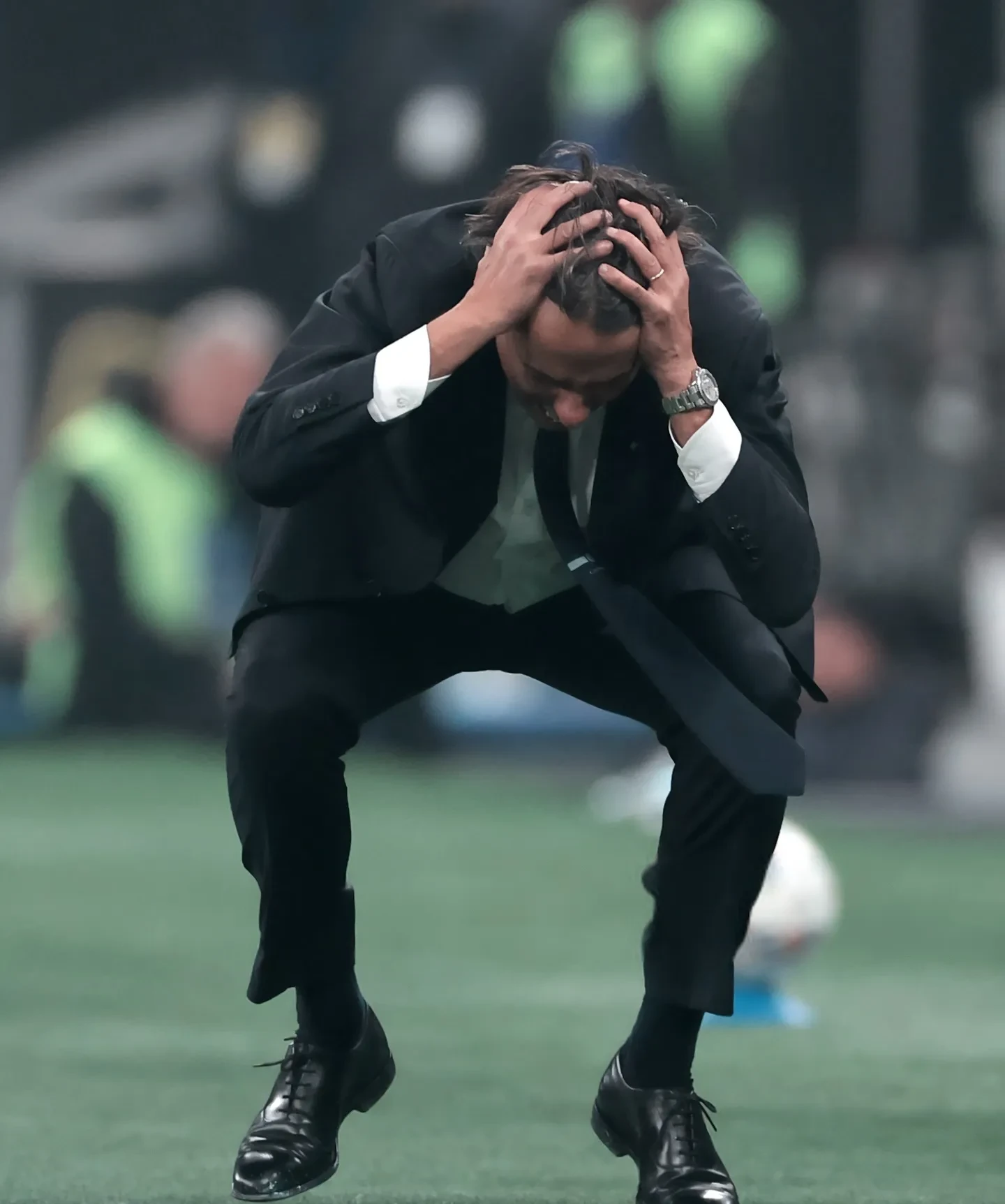 佛罗伦萨中场坎德雷瓦因伤缺阵:球队实力大损 佛罗伦萨中场坎德雷瓦因伤缺阵:球队实力大损