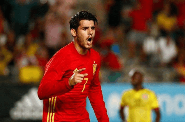 欧洲杯资格赛频出绝杀，球队奋力争胜