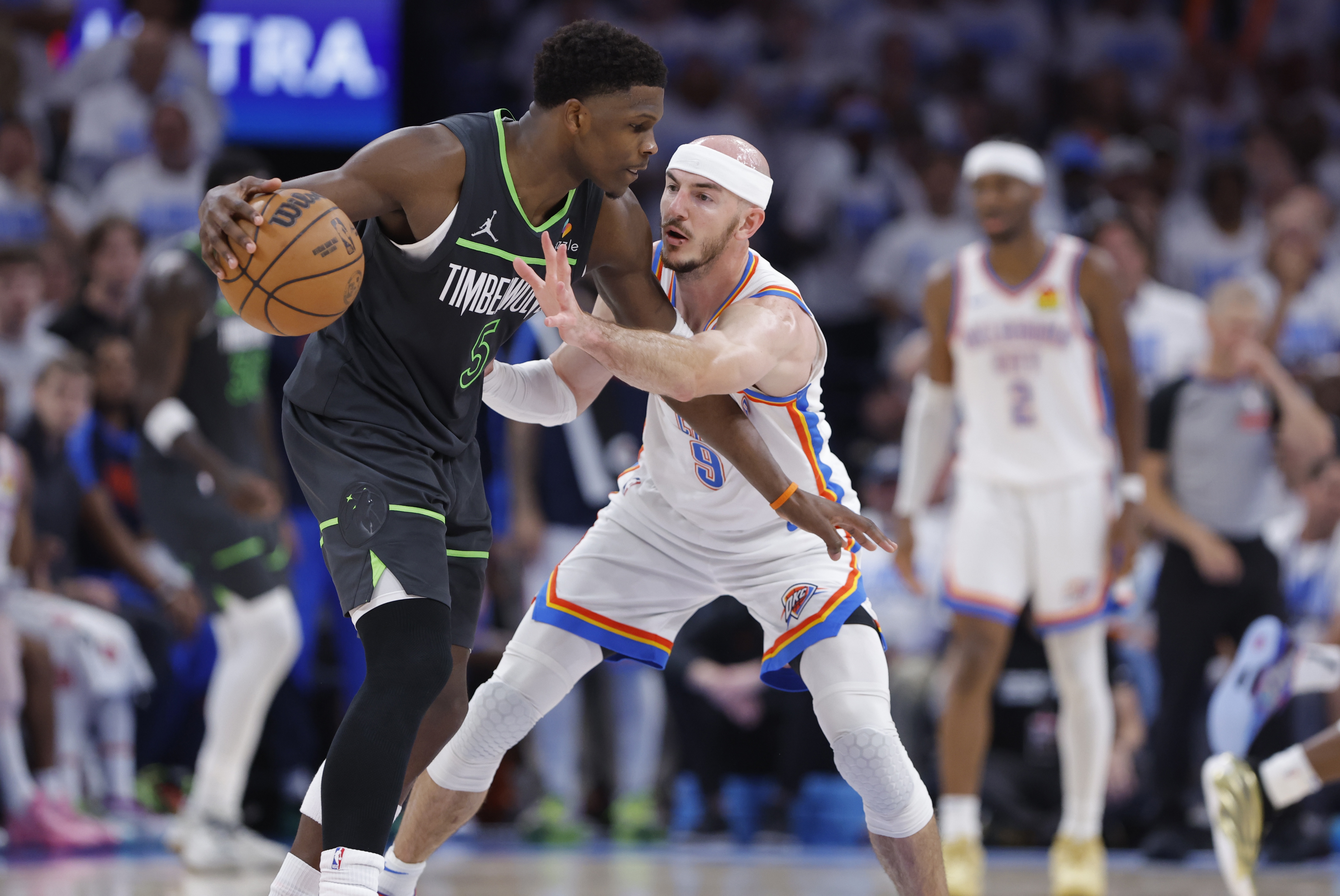 76人碾压雷霆,保罗统治全场 76人碾压雷霆,保罗统治全场