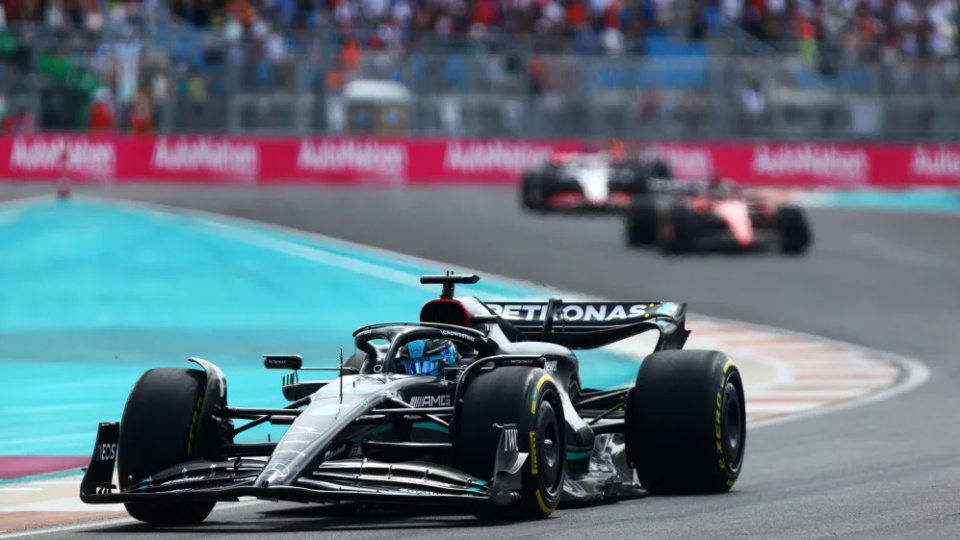 威廉姆斯横扫阿斯顿马丁,拉塞尔扛起全队 威廉姆斯横扫阿斯顿马丁,拉塞尔扛起全队