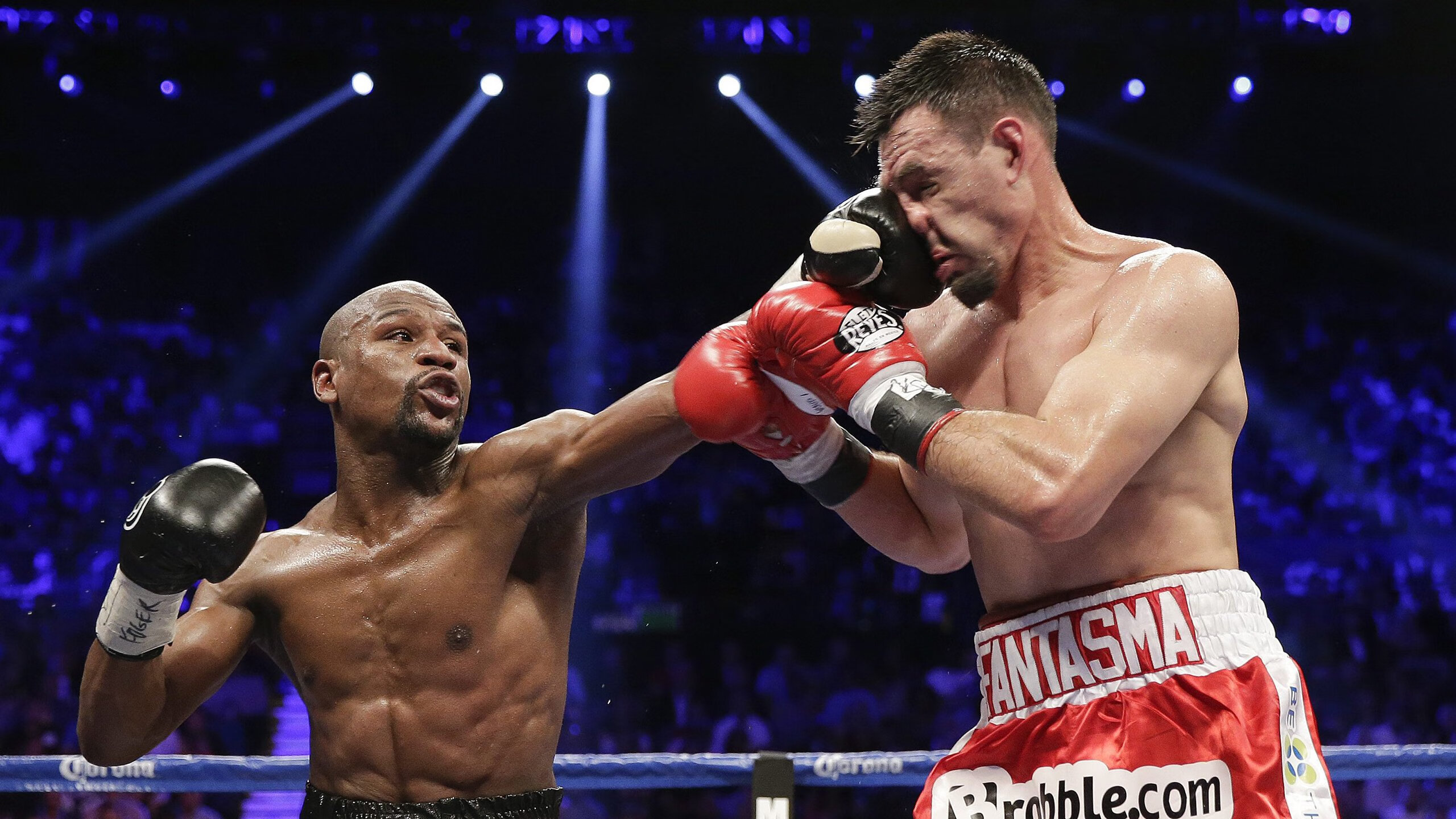 欧冠淘汰赛之夜，杰伦·格林关键战不手软