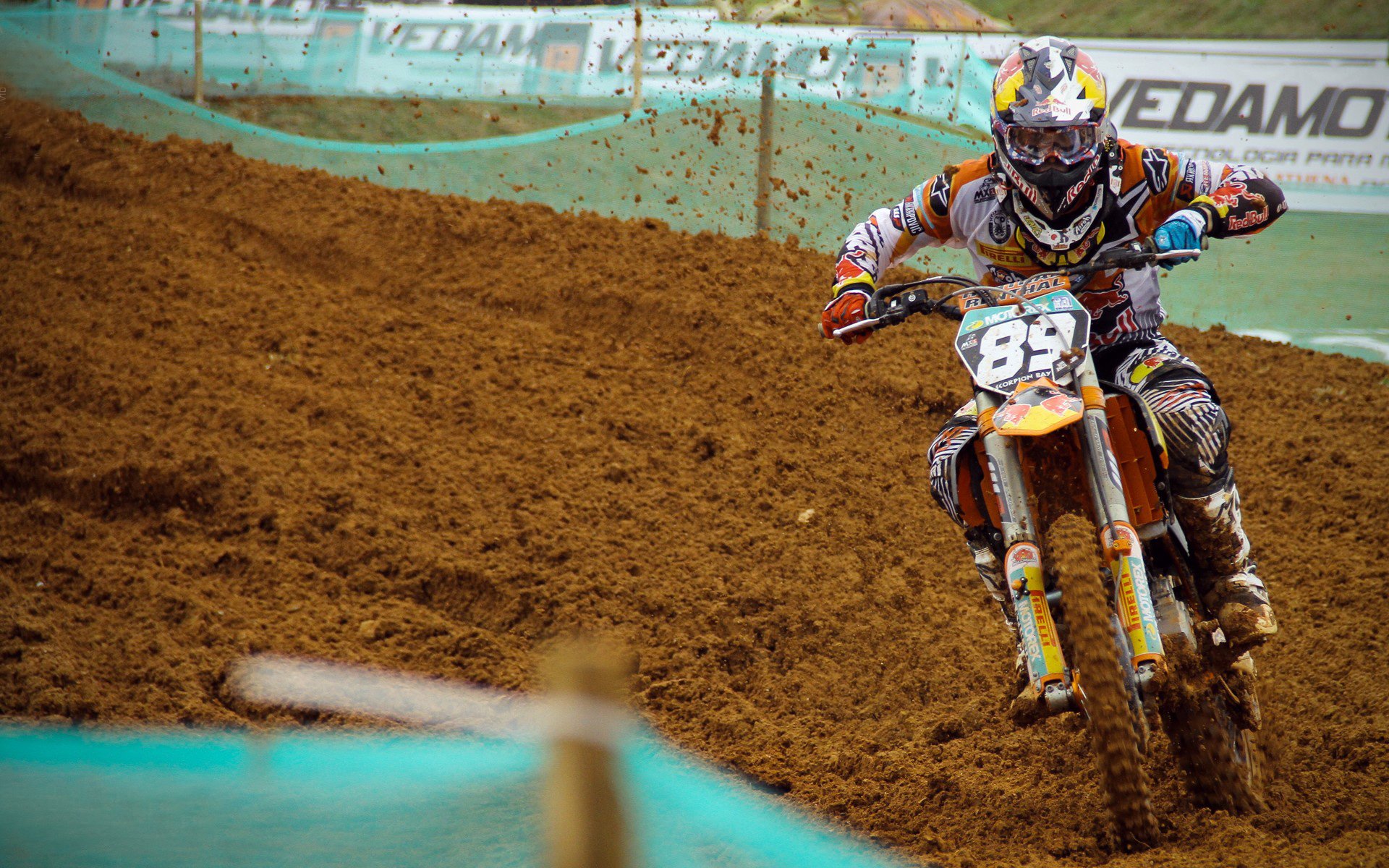 逆袭之火，德罗赞点燃赛场，公牛绝境逆转广州队